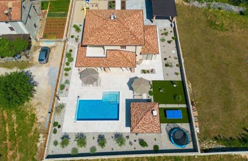 Poljica Villa | Beautiful Villa Vita Maris with heated pool