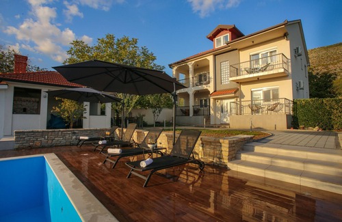 Gnojnice House | Beautiful villa with pool
