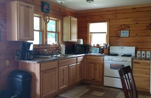 Norwood Cabin | Beautiful Waterfront Getaway