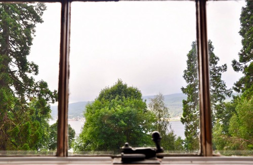 Kilmun House | Beautiful waterside historical country house with magnificent garden