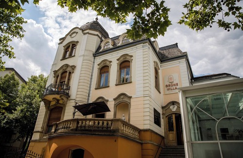 Bad Kreuznach Apartment | Beautiful Wilhelminian style villa in a great location!