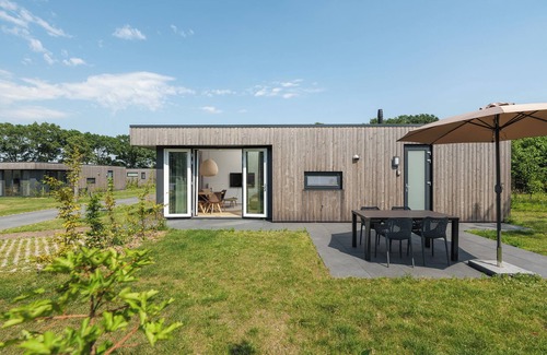 Municipality of Rijssen-Holten House | Beautiful wooden cottage at the foot of the Holterberg mountain
