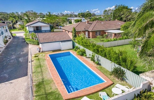 Iluka Apartment | BeautifulI luka! Come whale spotting! Jetty, pool, boat ramp, boat parking.