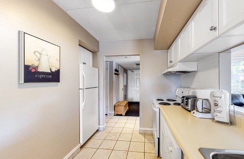 The Blue Mountains Condo | Beautifully-decorated four-season family getaway in Blue Mountain