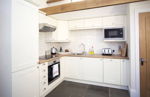 Nettleton Cottage | Beautifully converted cottage in lovely South Cotswold village