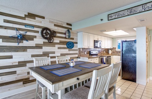 Hudson Condo | Beautifully Peaceful Island Getaway