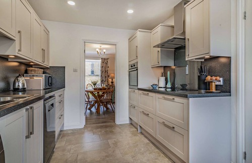 Broadway Cottage | Beautifully presented family friendly holiday cottage - Church End