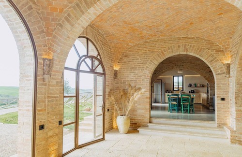 Ponte di Gabbiano Villa | Beautifully restored Tuscan villa, with private pool and breathtaking views