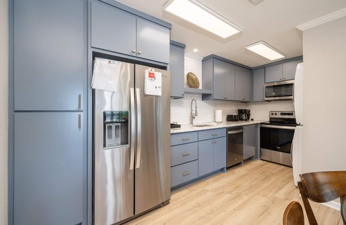 Rockwell Condo | Beautifully remodeled lakefront condo with boat slip