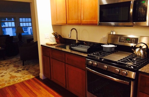 South End Apartment | Beautifully renovated Carriage House apt within a tree-house like setting.