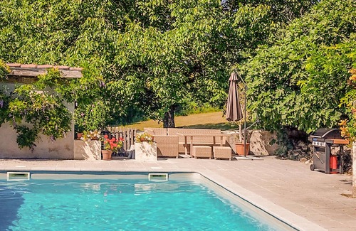 Lunac House | Beautifully renovated barn