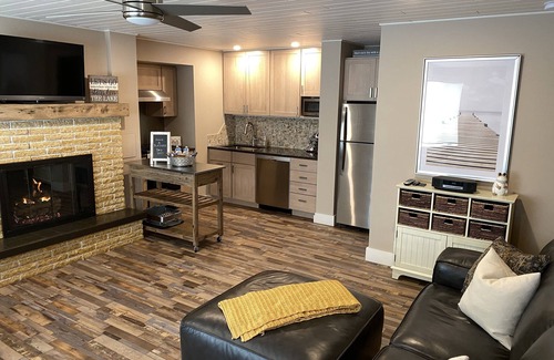 Conway Condo | Beautifully renovated Crooked Lakefront Condo 1 Bed & 1.5 Baths-Legacy Up North