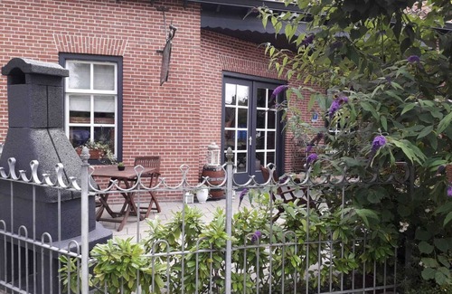 Visvliet House | Beautifully situated in nature close to Lauwersmeer area