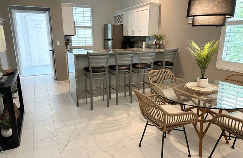 Marco Island Condo | Beautifully Updated 2-Bedroom/2-Bath Olde Marco Retreat