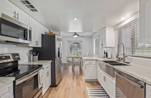 East Mesa House | Beautifully Updated home on Golf Course
