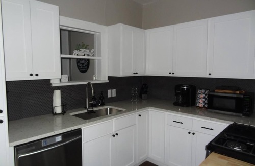 Enid House | Beautifully Updated Home With Workspace! K9 Friendly!