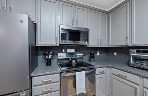 Cary Condo | Beautifully Updated Penthouse Condo in West Cary