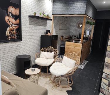 Noeux-les-Mines Bed & Breakfast | Beauty spa loveroom