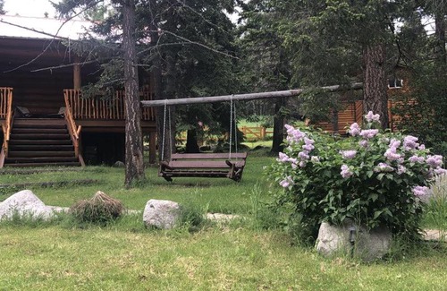 Deka Lake Cabin | Beaver Guest Ranch