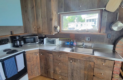 Beaver Island House | Beaver Island - Little Stone Cottage