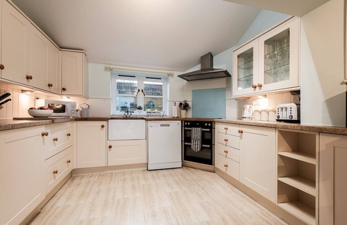 New Forest District Cottage | Beck Cottage, Wood Green, New Forest UK