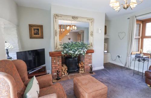 Eamont Bridge House | Beckside Cottage
