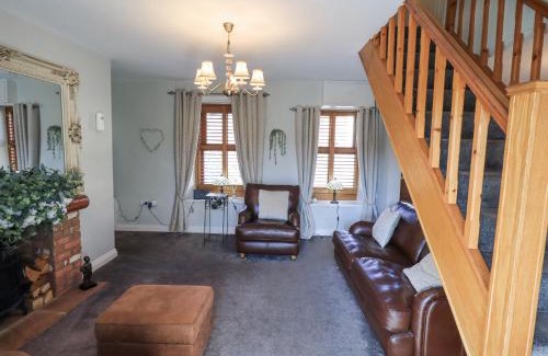 Eamont Bridge House | Beckside Cottage