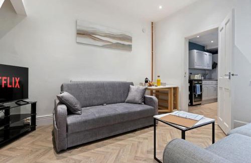 Sneinton House | Becky's House: Near Motor Point Arena with Free Parking