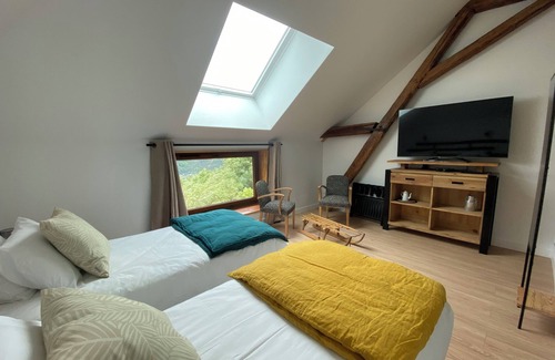 Chateauroux-les-Alpes Bed & Breakfast | Bed and breakfast Le Couleau. A place to recharge your batteries, rich in activities.