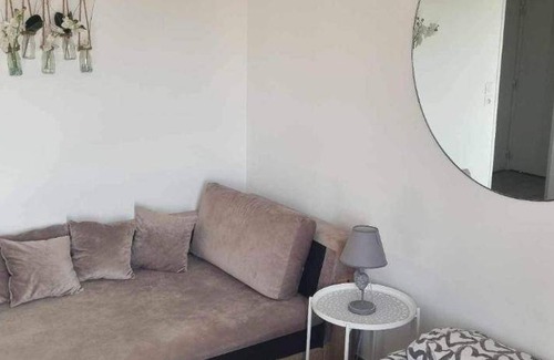 Decines-Charpieu Bed & Breakfast | Bed and breakfast