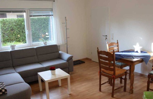 Leer Cottage | Bed and breakfast C - Guest house An der Fehnroute II, 11041