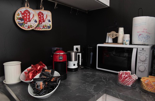 Montecastrilli Bed & Breakfast | Bed and Breakfast 'Dolce Alba' with Private Garden, Wi-Fi and Air Conditioning