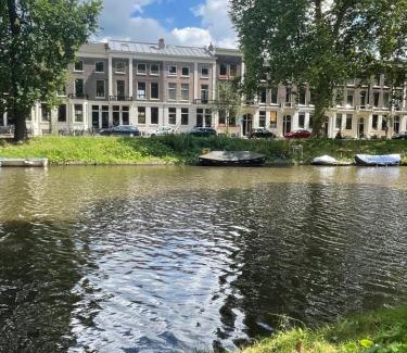 Binnenstad Bed & Breakfast | Bed and Breakfast Always Good