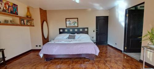 La Garita House | Bed and breakfast close to airport, beaches and attractions