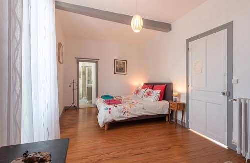 Lagarde Bed & Breakfast | Bed and Breakfast 'Chambre Mathilde Et Sa Suite' with Mountain View, Shared Terrace and Wi-Fi