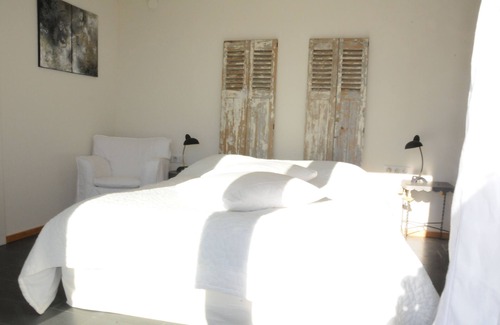 Cotignac Bed & Breakfast | BED AND BREAKFAST IN THE HEART OF GREEN PROVENCE BETWEEN SEA AND MOUNTAINS