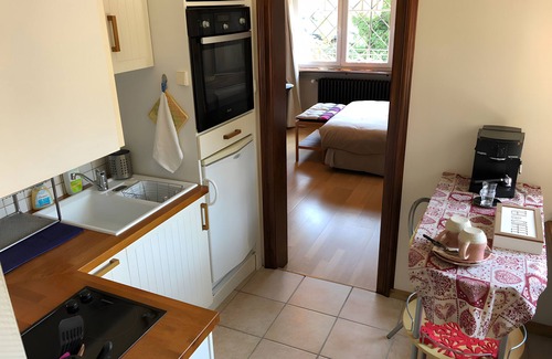 Barr Bed & Breakfast | Bed and Breakfast 'Roteluft - Pablo' with Private Terrace and Wi-Fi