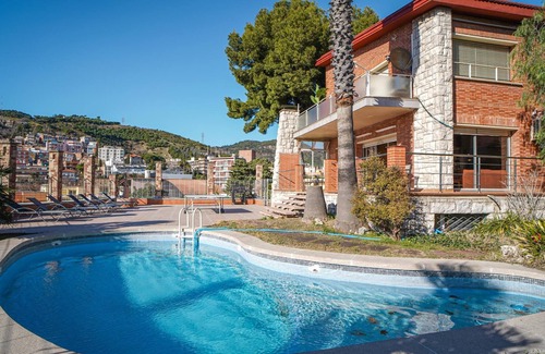 Vallcarca i els Penitents Villa | Bed&BCN Hills House with swimming pool