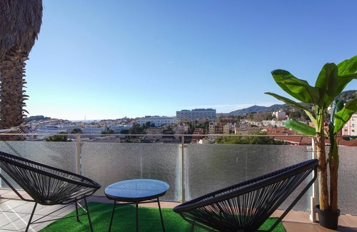 Vallcarca i els Penitents Villa | Bed&BCN Hills House with swimming pool