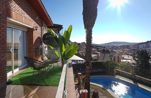 Vallcarca i els Penitents Villa | Bed&BCN Hills House with swimming pool