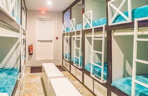 Pietermaai District Hostel | Bed & Bike Curacao Hostel
