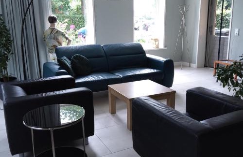 Ezinge Apartment | Bed & Breakfast Appartement 't Haventje