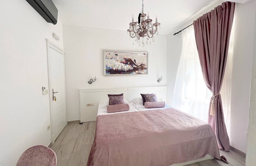 Mali Ston House | Bed&Breakfast Sorgo Palace- Comfort Family Room (Amethyst)