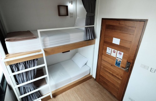 Lak Si House | Bed in 6-bed Female Dorm Shared Bathroom With a Shared Social Area