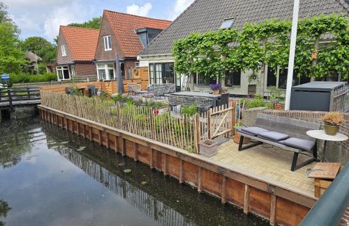 Nieuwe Niedorp Bed & Breakfast | Bed & Wellness De Leilinde