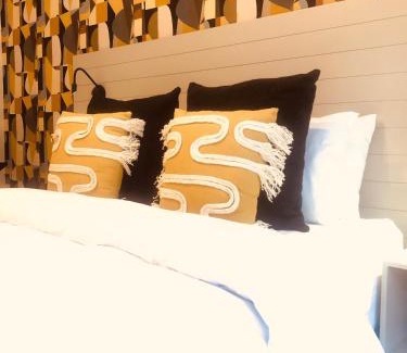 Bedfordview House | Bedfordview Accommodation - Koi Liv-Inn
