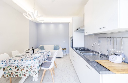 Follonica Apartment | Bedo House Beach Front, Follonica, Italy