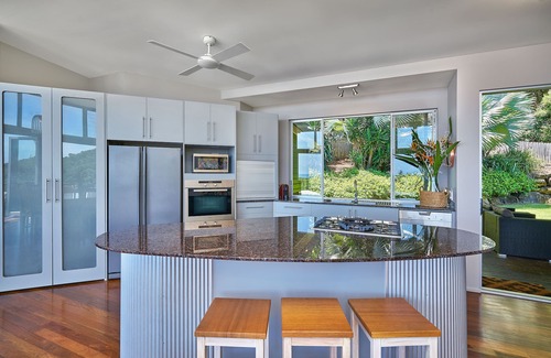 Palm Cove House | Bedrock - Relax & Recharge with spectacular views