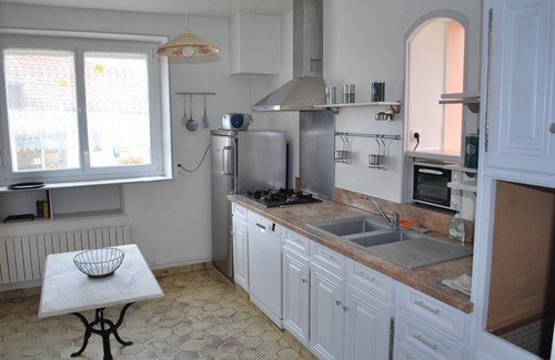 Coucy-les-Eppes House | Bee family cottage, sport, relaxation, hiking, mountain biking, walking