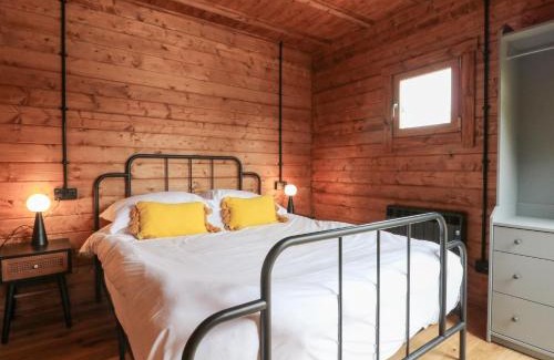 South Luffenham House | Bee Hive